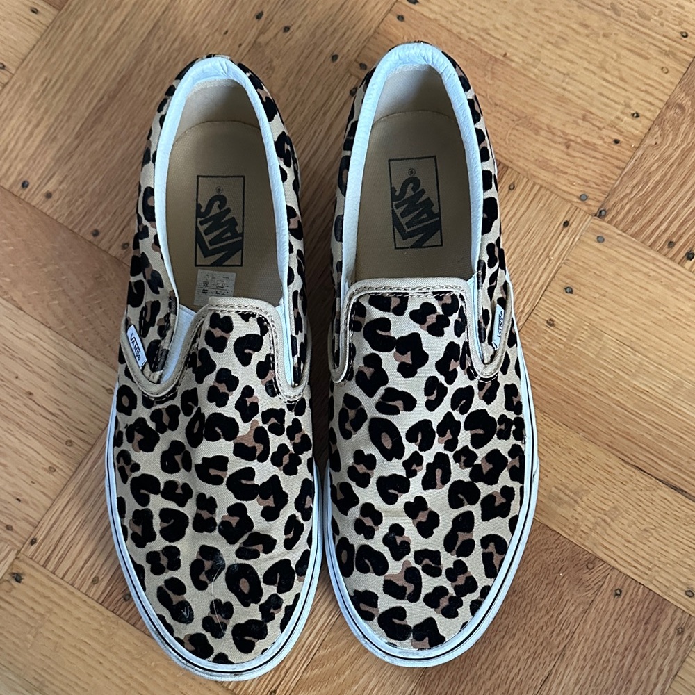 Vans Kids Leopard Print Slip-On Sneakers